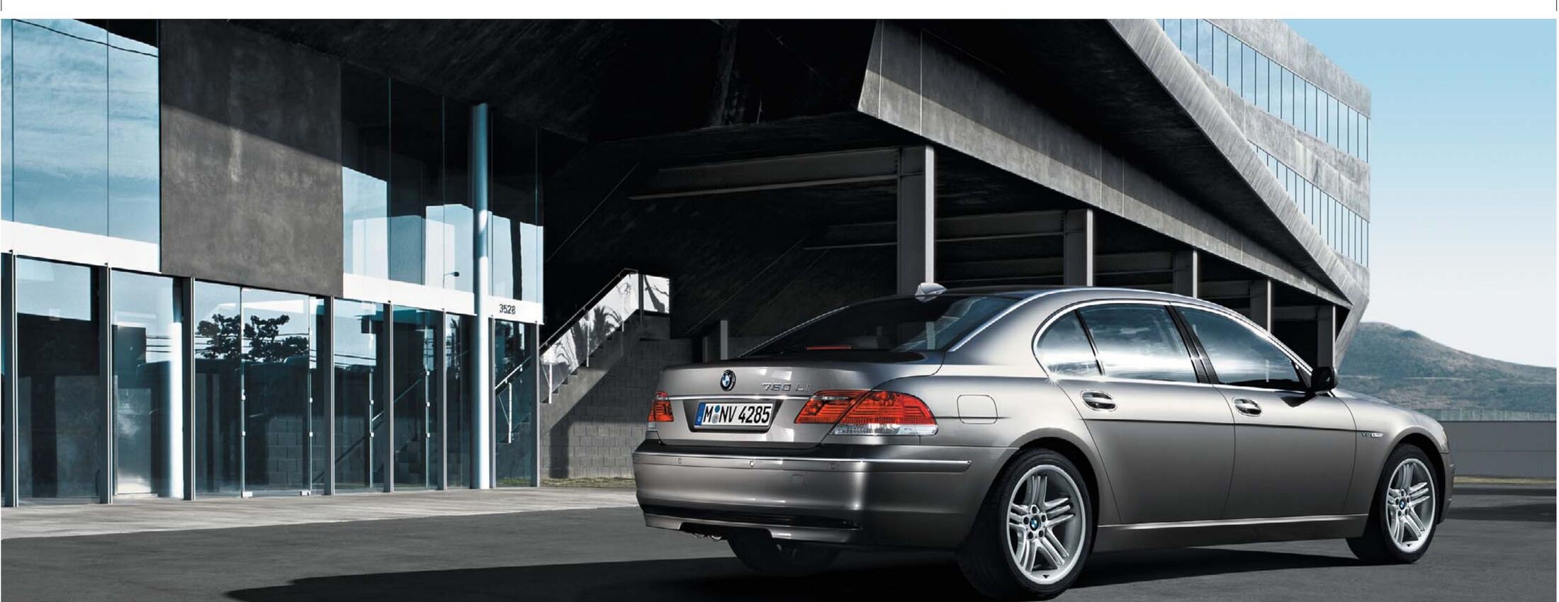 Catalogue BMW Série 7 de 2006, page 8 sur 24